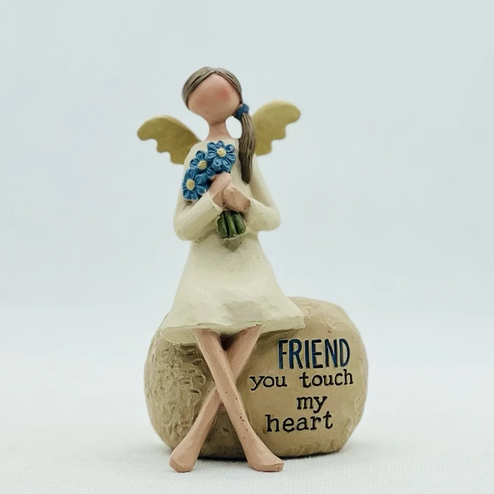 Blossom Bucket 2015‎ B. Lloyd Resin Angel 